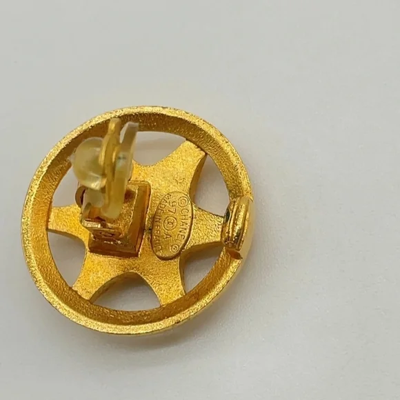 SALE! Authentic CHANEL Coco Mark Vintage Gold Plated Star Motif Earrings W Box - Picture 6 of 11